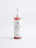 Luxuriöser Gesichtsreiniger für strahlende Haut mit Aloe Vera und Brombeerextrakt. Sanfter Daily Cleanser für normale und fettige Haut, entfernt Make-up, überschüssigen Talg und Unreinheiten ohne auszutrocknen. Luxury facial cleanser for glowing skin with aloe vera and blackberry extract. Gentle daily face wash that removes makeup and excess oil while maintaining skin hydration.